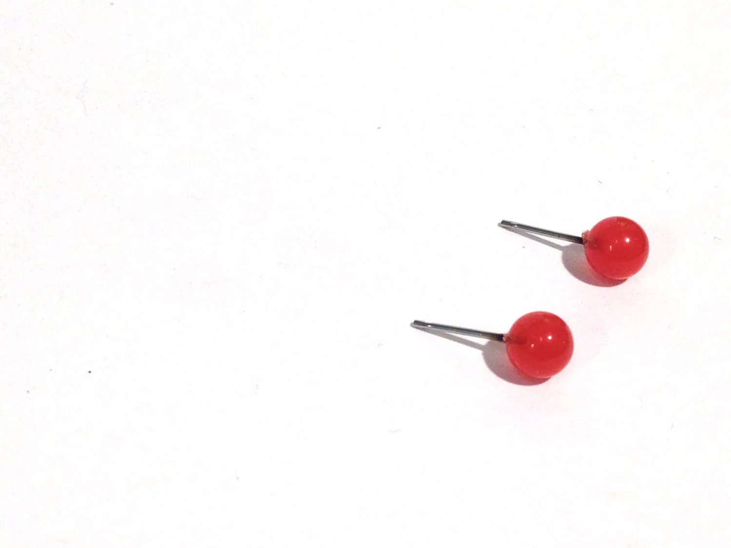 Cherry Tomato Marbled Tiny Stud Earrings