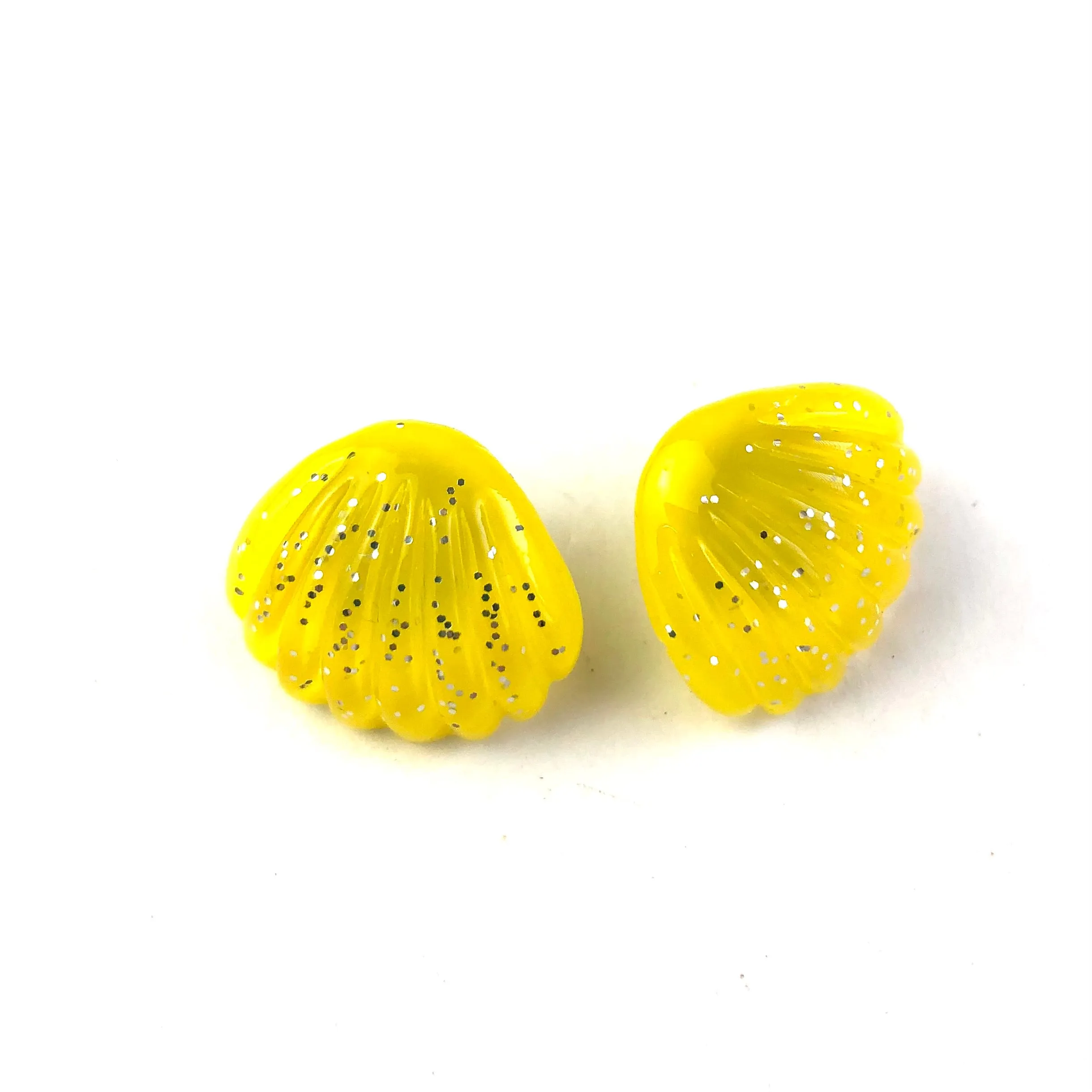 Yellow Oyster Shell Glitter Stud Earrings